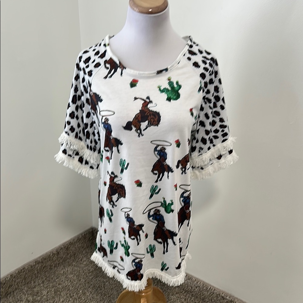 🌴 NWT Cellabie Cowboy Print Fringe Oversized T-Shirt